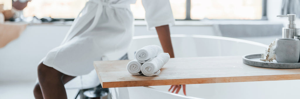 Nos serviettes de bain Lueur Création Française made in France conçues pour les professionnels : SPA, hôtel, maisons d’hôte,  thalasso, salon de coiffure ou d'esthétique, un comité d'entreprise